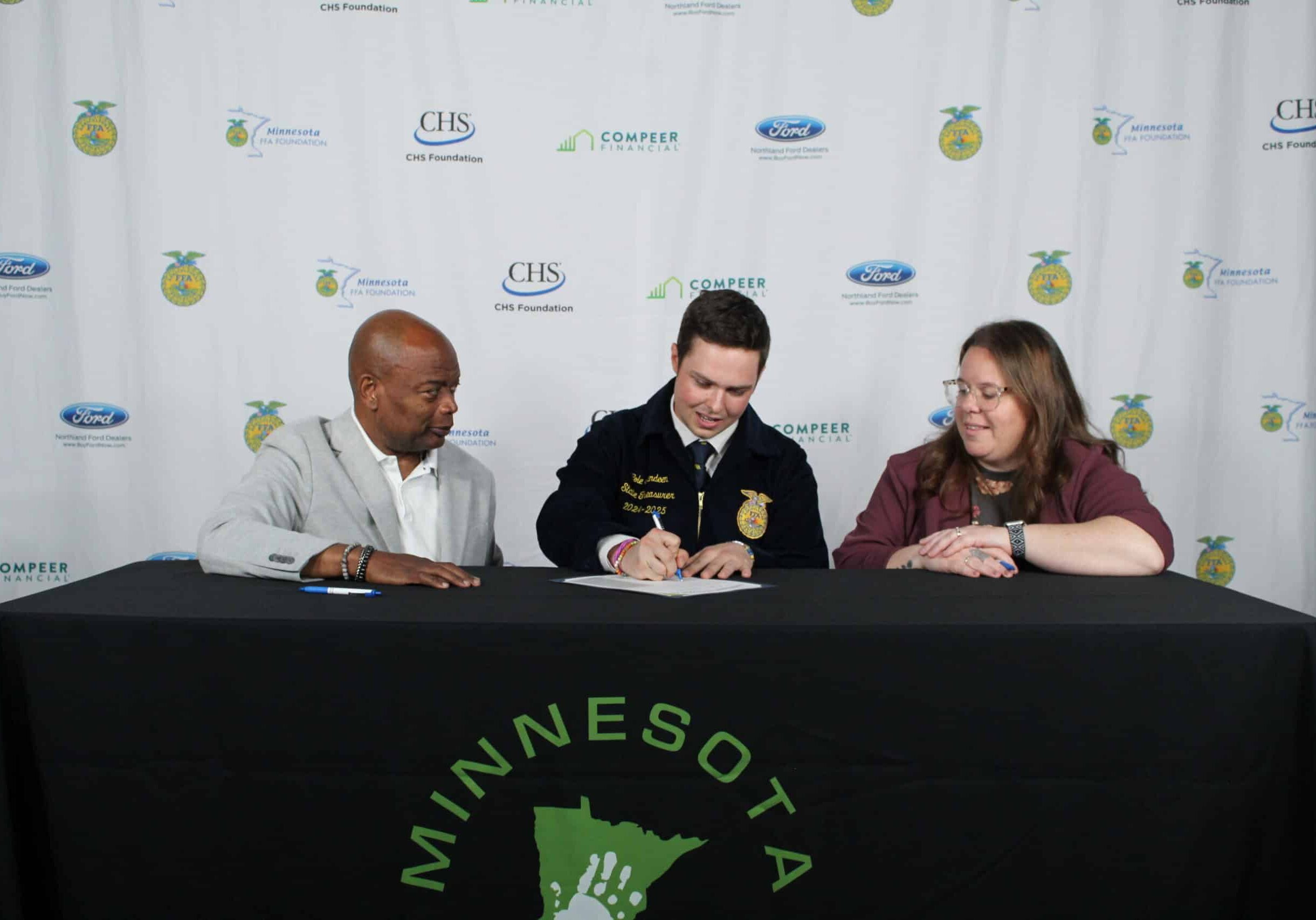 cole sundeen (umc) (2) cole sundeen (umc) (2)